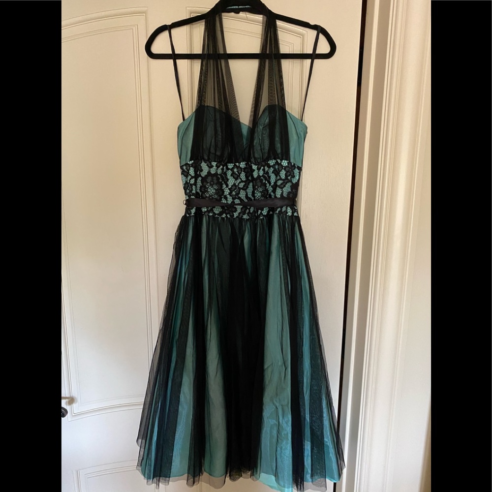 Cache dress